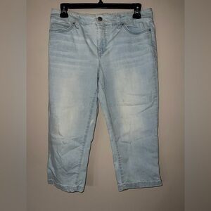 Bandolino Light Blue Cropped Jeans - Size 10 - Gently Used